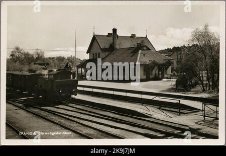 Bahnhof Spånga. Stockholm - Västerås - Bergslagen Railways, SWB Y3 79. Stockfoto