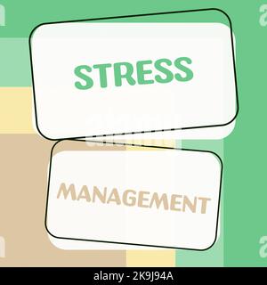 Inspiration zeigt Zeichen Stress Management. Konzeptionelle Foto Scheitern ist ein Teil Ihrer Weg oder Fortschritt zum Erfolg Frau Holding Tablet präsentieren Stockfoto
