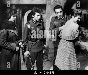 Irene Papas, James Darren, Anthony Quinn, Gia Scala, Dreharbeiten zum Film, „The Guns of Navarone“, Columbia Pictures, 1961 Stockfoto