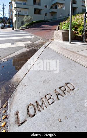 San Francisco, USA. Straßenschild auf der Lombard Street. Stockfoto
