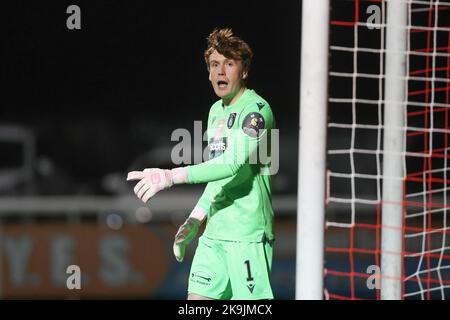 Ochilview Park, Larbert. 28. Oktober 2022. Scottish Championship Football; Queens Park versus Dundee; Calum Ferrie of Queens Park Credit: Action Plus Sports/Alamy Live News Stockfoto