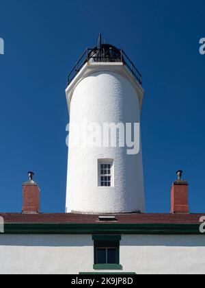 WA22636-00...WASHINGTON - Turm auf dem New Dungeness Leuchtturm an der Straße von Juan de Fuca im Dungeness National Wildlife Refuge. Stockfoto