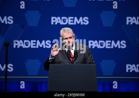 28. Oktober 2022: 28. Oktober 2022, Philadelphia PA-ehemaliger Kongressabgeordneter, BOB BRADY, Sprechen an der Pennsylvania Democratic partyâ €™s 3. Annual Independence Dinner im Pennsylvania Convention Center in Philadelphia (Bild: © Ricky Fitchett / ZUMA Press Wire) Stockfoto