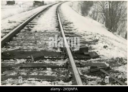 Gleisarbeiten nach der Entgleisung des Zuges 93, Nordpilen, auf der Strecke zwischen Simeå und Undersvik 1956-03-27. Stockfoto