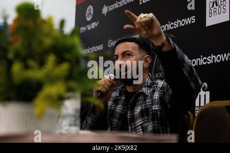 Valencia, Carabobo, Venezuela. 28. Oktober 2022. 28. Oktober 2022. Justin Rafael Quiles Rivera, bekannt als J Quiles, ist ein Reggaeton und Trap-Sänger und Songwriter, der während einer Pressekonferenz vor seinem Konzert in der Stadt Valencia, Venezuela, zu sehen ist. Kredit: ZUMA Press, Inc./Alamy Live Nachrichten Stockfoto