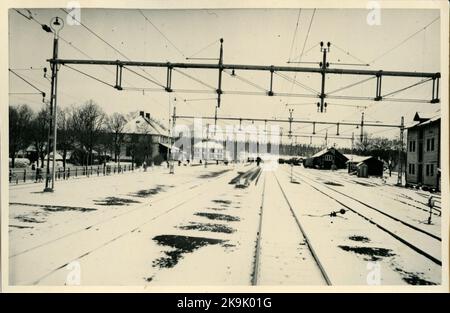 Der Bahnhof wurde 1874 gebaut. 1934 wurde das Bahnhofshaus wieder aufgebaut. Stockfoto