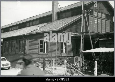 Krylbo, Frachtmagazin. Staatsbahnen, SJ Güterwagen 2499. Stockfoto