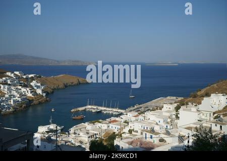 Blick auf den Hafen, Astypalea, Dodekanes, griechische Inseln, Griechenland Stockfoto