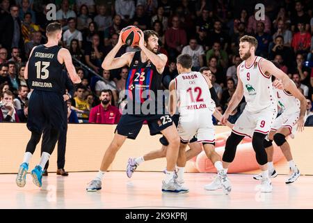 Barcelona, Spanien. 28. Oktober 2022. Mike Tobey vom FC Barcelona während des EuroLeague-Basketballspiels der Turkish Airlines zwischen dem FC Barcelona und dem EA7 Emporio Armani Milan am 28. Oktober 2022 im Palau Blaugrana in Barcelona, Spanien - Foto: Javier Borrego/DPPI/LiveMedia Kredit: Unabhängige Fotoagentur/Alamy Live News Stockfoto