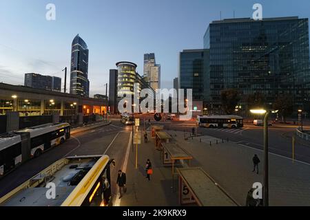 Brüssel, Brabant, Belgien 10 28 2022 : am Morgen landschaftlich schöner Blick auf die Umgebung des Nordbahnhofs Stockfoto