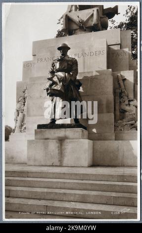 Bronzestatue des Kapitäns der Royal British Artillery, der im Weltkrieg von 1. kämpfte. Die Marke Memory befindet sich in Hyde Park Corner in London. Stockfoto
