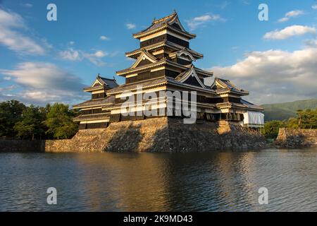 Krähenburg in Matumoto Stockfoto