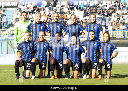 Mailand, Italien. 29. Oktober 2022. Inter Line Up während Inter - FC Internazionale vs AS Roma, Italienischer Fußball Serie A Frauenspiel in Mailand, Italien, Oktober 29 2022 Credit: Independent Photo Agency/Alamy Live News Stockfoto