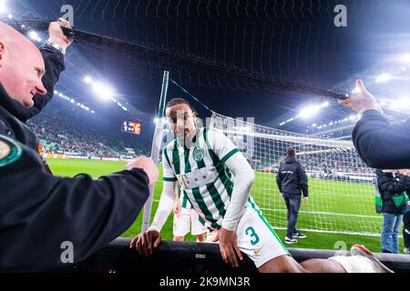 Budapest, Ungarn. 27h, Oktober 2022. Samy Mmaee von Ferencvaros gesehen nach dem UEFA Europa League Spiel zwischen Ferencvaros und Monaco in der Groupama Arena in Budapest. (Foto: Gonzales Photo - Balazs Popal). Stockfoto