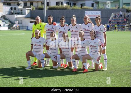 Pomigliano, Italien. 29. Oktober 2022. Das Mailänder Frauenteam während der italienischen Frauenserie A 2022/2023 Fußballspiel zwischen Pomigliano Femminile und Milan Femminile am 29. Oktober 2022 im Stadion Comunale in Palma Campania, Italien Credit: Independent Photo Agency/Alamy Live News Stockfoto