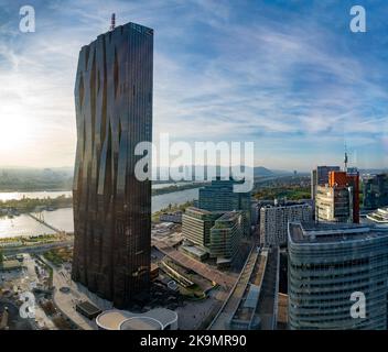 Luftaufnahme des DC Tower in Wien Stockfoto