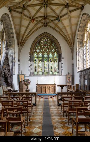 St Davids, Großbritannien - 28. August 2022: Blick auf eine der historischen Lady Chapel in der St Davids Cathedral in Pembrokeshire Stockfoto