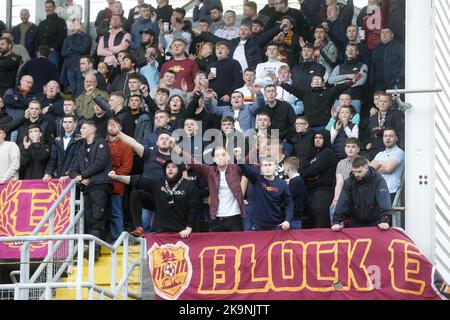 29.. Oktober 2022; Tannadice Park, Dundee, Schottland: Schottischer Premier League-Fußball, Dundee United gegen Motherwell; Motherwell-Fans Credit: Action Plus Sports Images/Alamy Live News Stockfoto