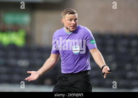 29.. Oktober 2022; Tannadice Park, Dundee, Schottland: Scottish Premier League Football, Dundee United gegen Motherwell; Referent John Beaton Credit: Action Plus Sports Images/Alamy Live News Stockfoto