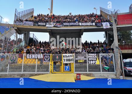 Lecce, Italien. 29. Oktober 2022. Juventus Supporters during US Lecce vs Juventus FC, italyan Soccer Serie A match in Lecce, Italy, October 29 2022 Credit: Independent Photo Agency/Alamy Live News Stockfoto