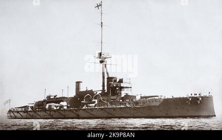 Das Schlachtschiff HMS Hercules aus der Zeit des Ersten Weltkriegs. 1910 Mittag gegessen und 1911 in Betrieb genommen, diente es der Royal Navy, bis es 1921 verschrottet wurde. Stockfoto