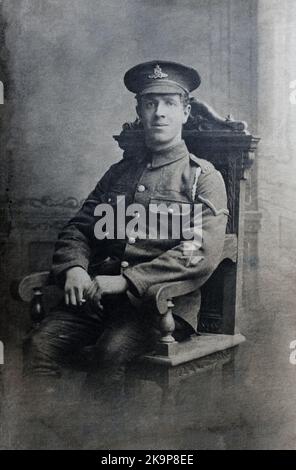 Ein Bild aus der Zeit des Ersten Weltkriegs von einem Signaler in der Royal Field Artillery. Stockfoto