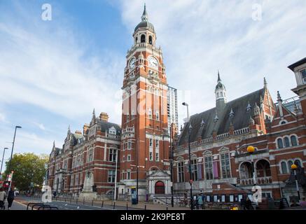 Croyden Council Town Hall vor dem Croyden London Stockfoto