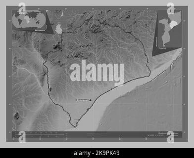 Zambezia, Provinz Mosambik. Höhenkarte in Graustufen mit Seen und Flüssen. Orte und Namen der wichtigsten Städte der Region. Ecke Zusatzl Stockfoto