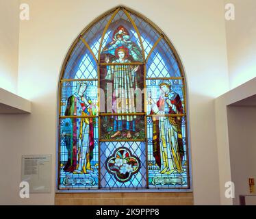 St. Mungo Museum of Religious Life & Art Glasfenster Edward Burne-Jones (Morris & Co.), St Stephen, 1911. Stockfoto