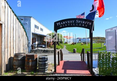 VALATIE, NEW YORK - 19 Okt 2022: Harvest Spirits, die 1. Farm Distillery des Staates New York. Stockfoto