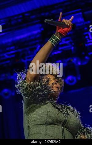 Oktober. 30. 2022. Zagreb, Kroatien - die berühmte amerikanische Sängerin Macy Gray, eine R&B- und Soul-Sängerin, die ein Live-Konzert aufführt Stockfoto