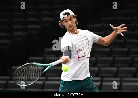 Lorenzo Musetti aus Italien während des Rolex Paris Masters, ATP Masters 1000 Tennisturniers, am 29. Oktober 2022 in der Accor Arena in Paris, Frankreich. Foto von Victor Joly/ABACAPRESS.COM Quelle: Abaca Press/Alamy Live News Stockfoto