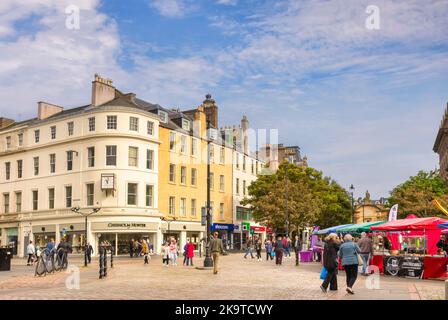 17. September 2022: Dundee, Schottland - Dundee Farmers' Market auf dem City Square, Dundee City. Stockfoto