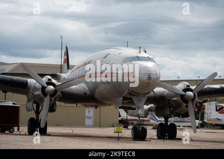 Eine Lockheed Constellation, die im Pima Air and Space Museum ausgestellt ist Stockfoto