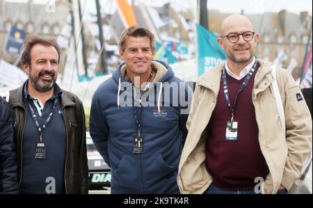 CLASSE 40, SERENIS CONSULTING, Skipper Jean Galfione beim Vorstart der Route du Rhum-Destination Guadeloupe 2022, transatlantisches Alleinrennen, Saint-Malo - Guadeloupe (6.562 Kilometer) am 29. Oktober 2022 in Saint-Malo, Frankreich - Foto Laurent Lairys / DPPI Quelle: DPPI Media/Alamy Live News Stockfoto