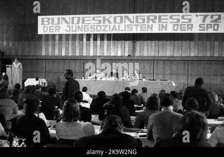 Der Bundeskongress '72 der Jugendsozialisten in der SPD am 26. 2. 1972 in Oberhausen, Deutschland Stockfoto