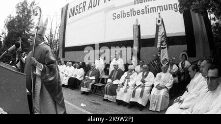 Der Sudetendeutsche Tag der Expellees fand 1972 am 21 statt. 5. 1972 in Stuttgart, Deutschland Stockfoto