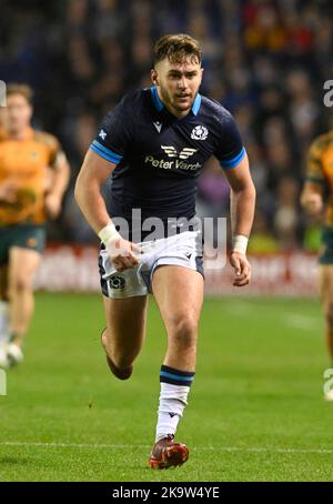 Edinburgh, Großbritannien. 29.. Oktober 2022. Ollie Smith aus Schottland beim Spiel der Autumn Nation Series im Murrayfield Stadium, Edinburgh. Bildnachweis sollte lauten: Neil Hanna / Sportimage Stockfoto