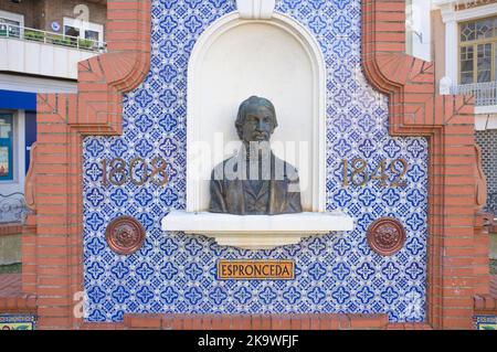 Almendralejo, Spanien. 5.. Dez 2020: Porträt von Jose de Espronceda. Skulptur Büste. Almendralejo, Badajoz, Spanien Stockfoto