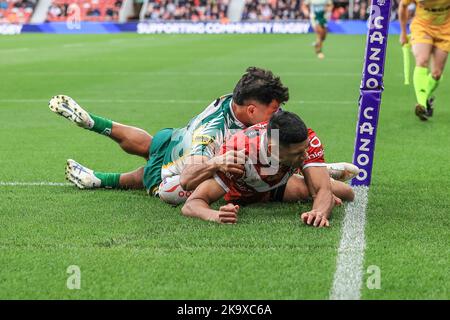 Middlesbrough, Großbritannien. 30. Oktober 2022. Daniel Tupou aus Tonga während des Rugby League World Cup 2021 Gruppe-D-Spiels Tonga gegen Cook-Inseln im Riverside Stadium, Middlesbrough, Großbritannien, 30.. Oktober 2022 (Foto von Mark Cosgrove/News Images) Credit: News Images LTD/Alamy Live News Stockfoto