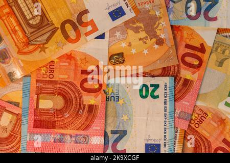 Hintergrund der verschiedenen Euro-Banknoten Stockfoto