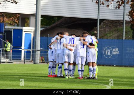 KSC Jugendliga gewinnt gegen SV Eintracht Trier Karlsruher SC belagert U19 von Trier Stockfoto