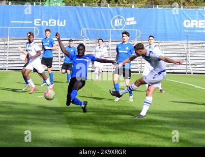 KSC Jugendliga gewinnt gegen SV Eintracht Trier Karlsruher SC belagert U19 von Trier Stockfoto