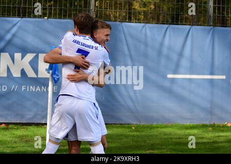 KSC Jugendliga gewinnt gegen SV Eintracht Trier Karlsruher SC belagert U19 von Trier Stockfoto