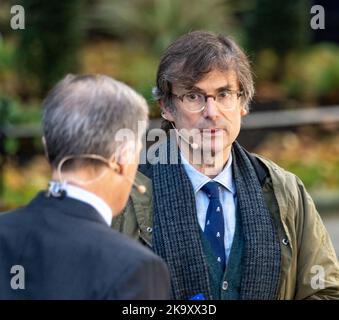 Robert Peston, politischer Redakteur ITV Nachrichten, Downing Street, London Stockfoto