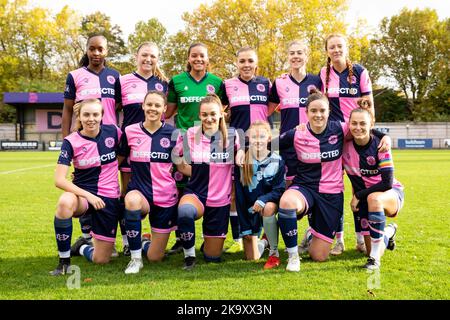 London, Großbritannien. 30. Oktober 2022. Dulwich Hamlet startet XI während des Spiels der London and South East Regional Womens Premier League zwischen Dulwich Hamlet und Fulham auf dem Champion Hill in London, England. (Liam Asman/SPP) Quelle: SPP Sport Press Photo. /Alamy Live News Stockfoto