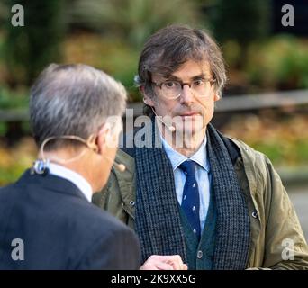 Robert Peston, politischer Redakteur ITV Nachrichten, Downing Street, London Stockfoto