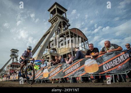 Illustration Aufnahme während des Elite-Rennens der Frauen beim World Cup Cyclocross Cycling Event in Maasmechelen, Belgien, Etappe 4 (von 14) des UCI World Cup Cyclocross Wettbewerbs, Sonntag, 30. Oktober 2022. BELGA FOTO DAVID PINTENS Stockfoto