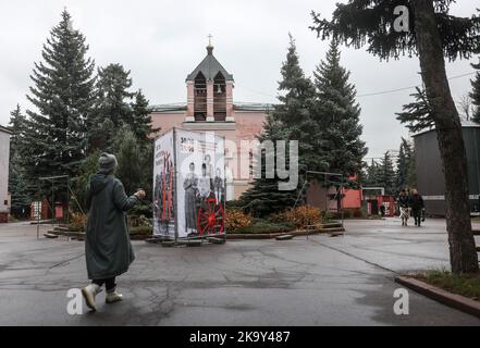 Das ehemalige Krematorium auf dem Neuen Don-Friedhof, neben dem Don-Kloster in Moskau. Tausende Opfer politischen Terrors in der Sowjetunion wurden hier nach ihrer Hinrichtung eingeäschert, ihre Überreste auf dem Friedhof begraben. Stockfoto