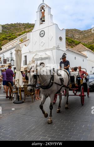 MIJAS, SPANIEN - 2. Oktober 2022: San Sebastian Kirche in Mijas, Spanien am 2. Oktober 2022 Stockfoto